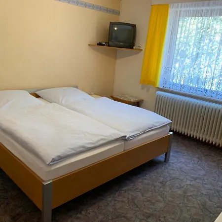 Gasthaus Glück Auf Garni Inn *